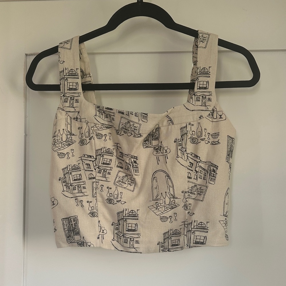 Abercrombie & Fitch Beige Graphic Tank Top